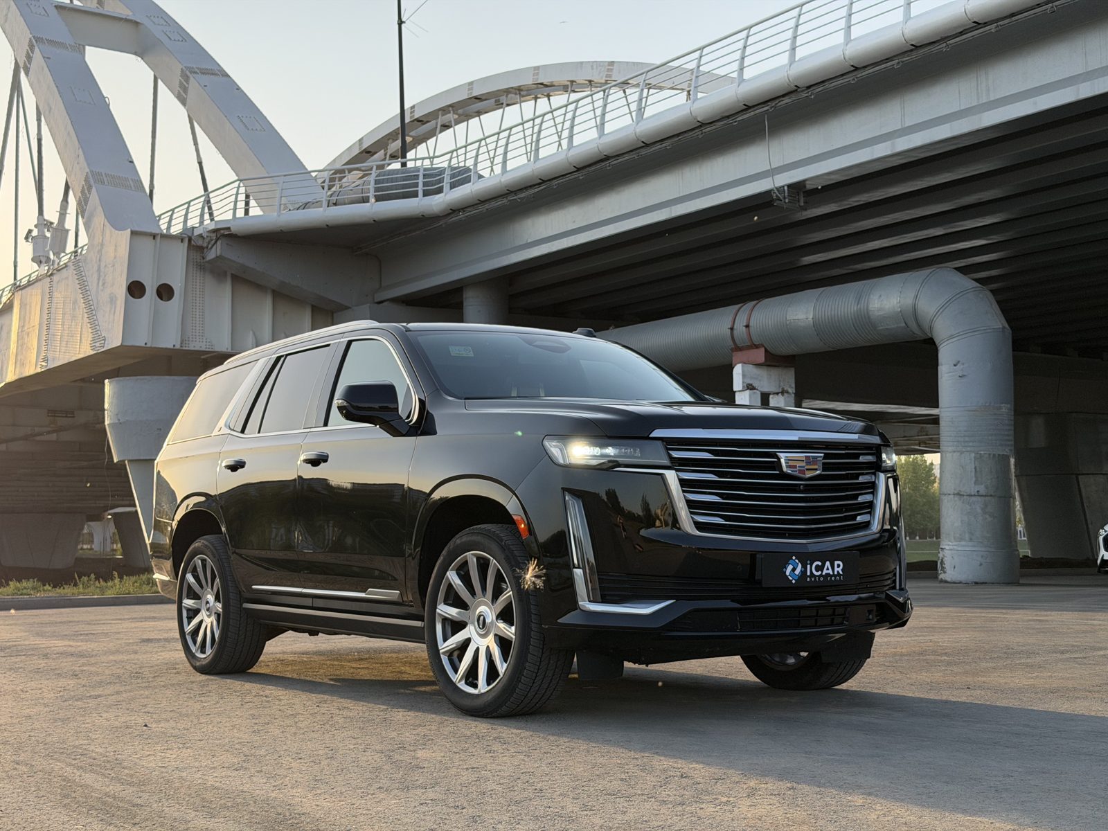 Аренда Cadillac Escalade в Астане