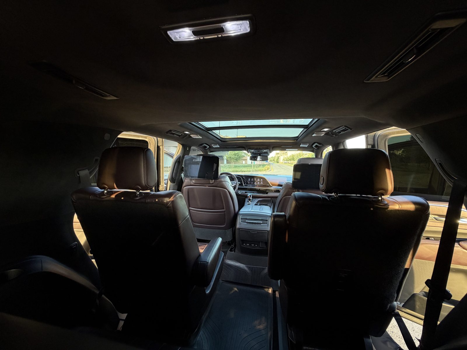 Cadillac Escalade Rental in Astana — photo 19