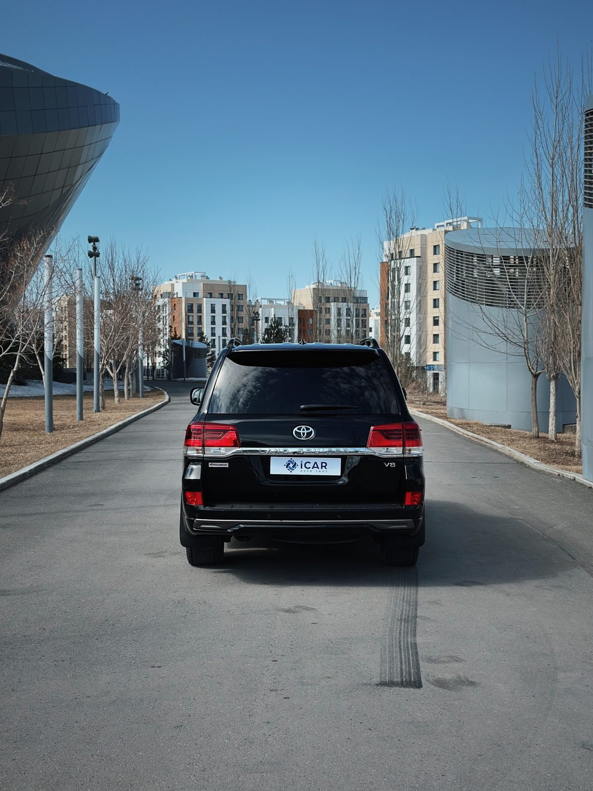 Аренда Toyota Land Cruiser 200 в Астане — фото 1