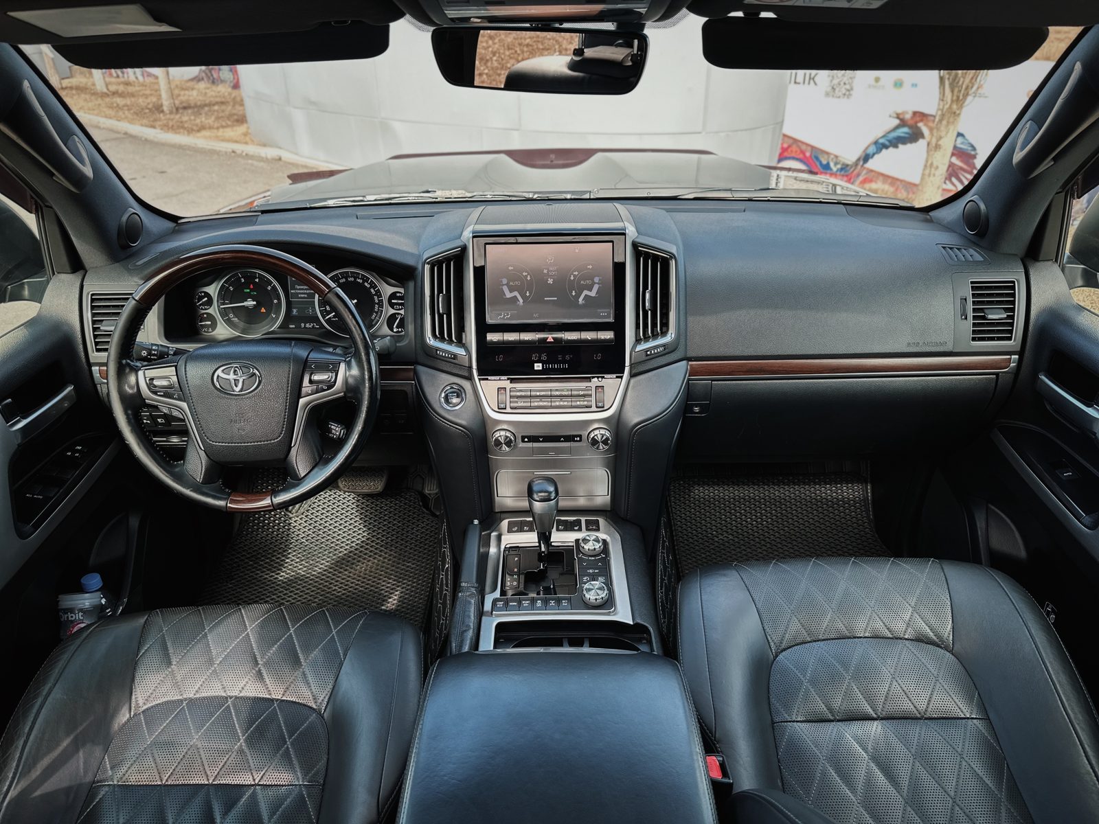 Аренда Toyota Land Cruiser 200 в Астане — фото 8